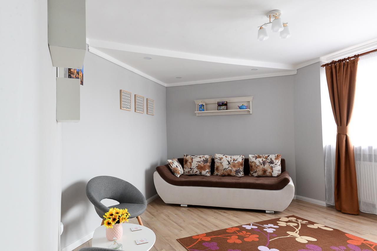 Alba Home Alba Iulia Buitenkant foto